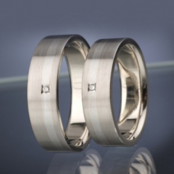 Wedding Rings with Diamonds model nr. SN16