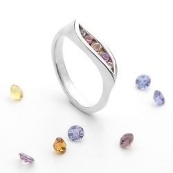 Ring with multicolor sapphires model nr. 0172